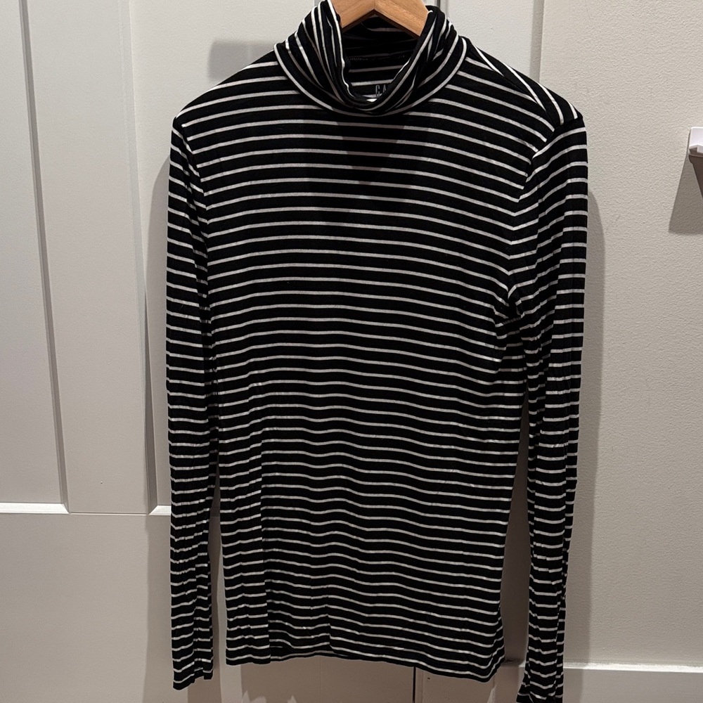 GAP Black and White Striped Turtleneck